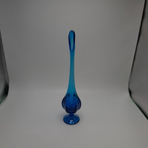 Viking Vintage Bluenique 6 Petal Small 13" Swung Glass Vase - Picture 4 of 9